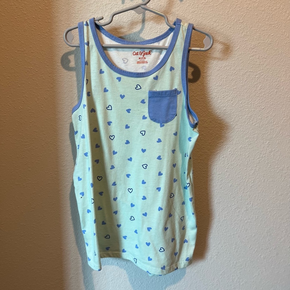 Cat & Jack size medium (7/8) girls tank mint with blue heart design